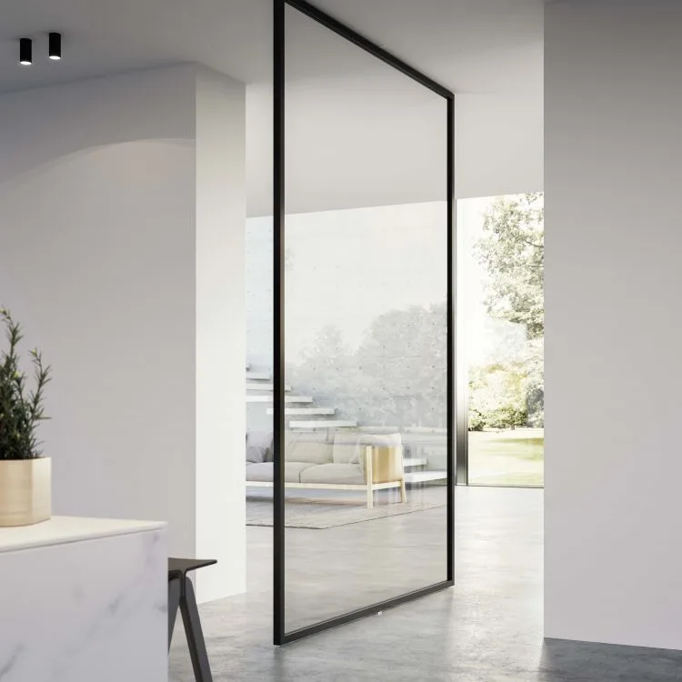porte à pivot en verre